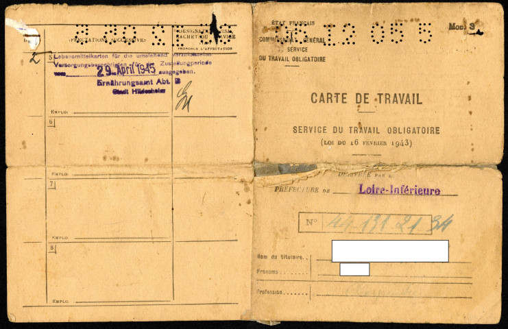 Carte de travail n°44 131 21 34 du Service du Travail Obligatoire d'un charpentier, délivrée par la Préfecture de Loire-Atlantique