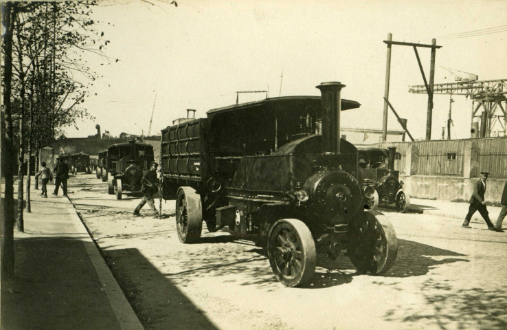 Tracteurs [modèle du début du XXe siècle].- [Saint-Nazaire], [1917].