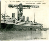 Saint-Nazaire. - Le Paquebot "FRANCE" de la Compagnie Générale Transatlantique, en achèvement dans le bassin de Penhouët. (N°607)