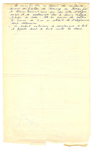 87 rue de Toutes-Aides à Saint-Nazaire. - Maison d'habitation : plan de la maison de M. Quillec, plan vue à plat de la maison Zollet, acte de vente d'un mur mitoyen avec Louis Merant, correspondance et plan de bornage de la parcelle dans l'îlot L.28, correspondance avec permission de voirie et arrêté du Maire accordant le permis de construire de trois garages, avis d'ouverture de chantiers, précommande avec accuse de réception du commissaire au remembrement, correspondances de Jacques Bertrand notaire à Clisson pour M. Zollet concernant une paye sur l'arriéré du sur la rente et une autorisation de délai pour payer l'arriéré dû sur la rente.