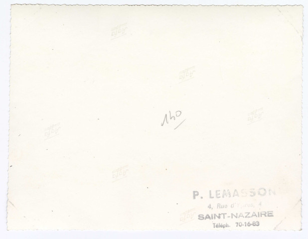 Paul Lièvre (au micro, au centre) lors de l'inauguration de la salle Louis Lefort (recto-verso)