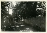 Chemin des Dames [personnes au bout du chemin des Dames] / [ Ville de Saint-Nazaire], [Saint-Nazaire], [vers 1950].