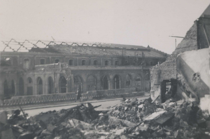 La gare de Saint-Nazaire en ruines