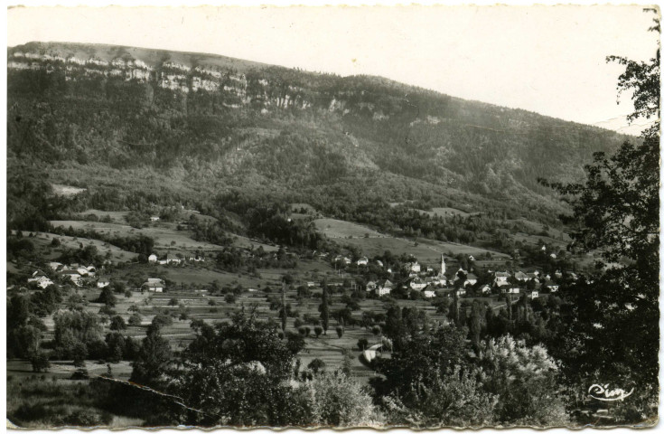 Correspondance sur cartes postales envoyées par les enfants Lhéritier à l'occasion de colonies de vacances