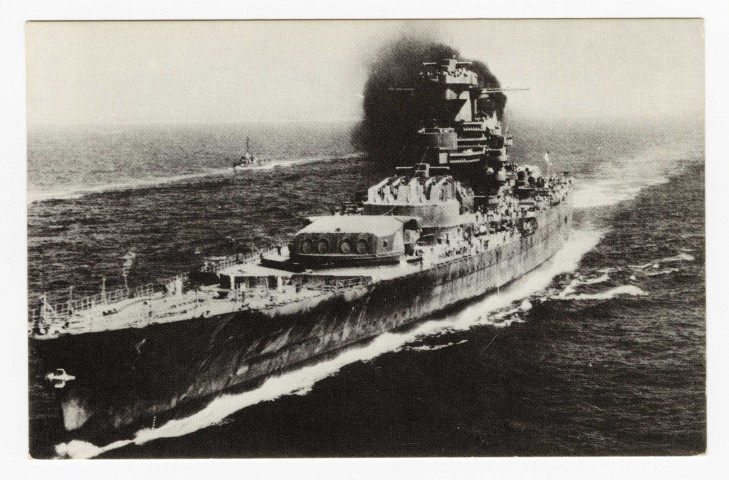 "Jean Bart" Cuirassé, quitte Saint-Nazaire non armé pour échapper à l'avance Allemande : carte postale (clichés des Chantiers de l'Atlantique)