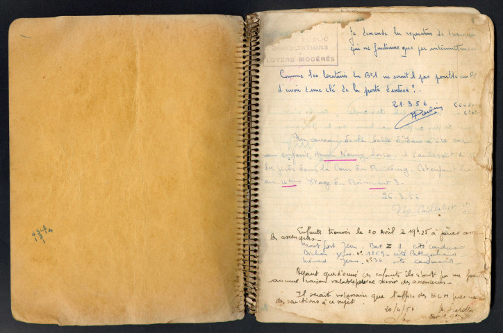 Cahier de réclamations et d'entretien : doléances manuscrites des locataires des bâtiments 1 et 2 du Building