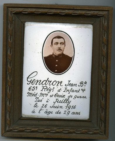 Plaque funéraire sous cadre du soldat Jean-Baptiste Gendron