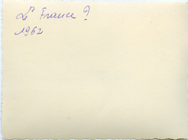 Paquebot Le France en mer, depuis la côte