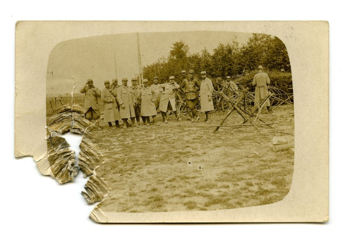 Photo-carte représentant son groupe de soldats du 65ème régiment d'infanterie, adressée par Joseph Camille Foucaud à Marie.
