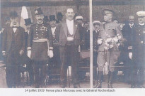 Revue des troupes place Marceau avec le Général Samuel D. Rockenbach