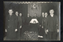 Gaston Georges veillé par ses collègues syndicalistes