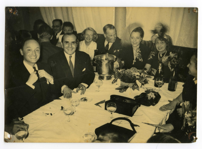 Repas des entrepreneurs au restaurant / cliché Georges Colin