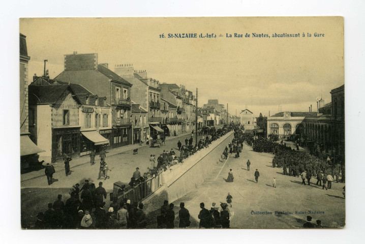 Saint-Nazaire, la rue de Nantes, aboutissant à la Gare (n°16).