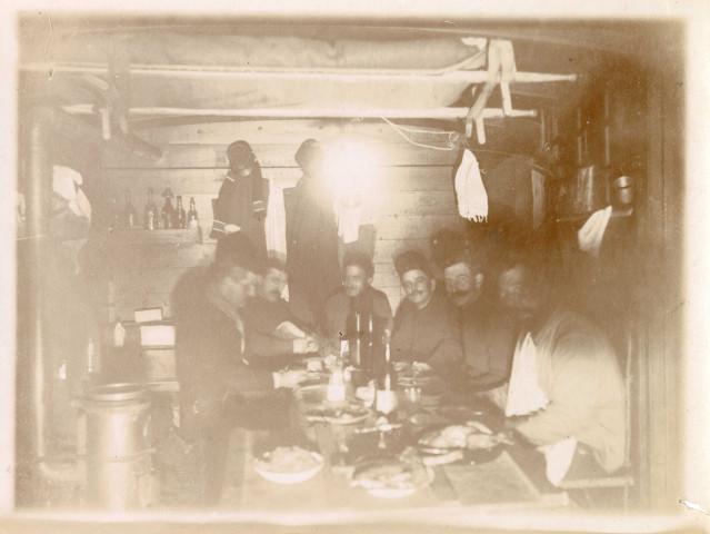 Cliché, pris sans flash (du dîner du soir de Noël) dans le wagon restaurant