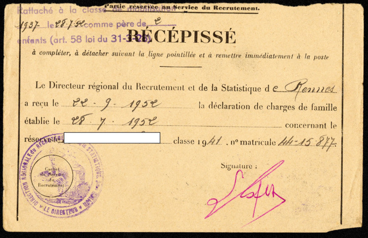 Récépissé d'un réserviste classe 1941 matricule 44 15 877 concernant la déclaration de charges de famille pour le service militaire
