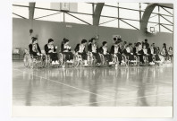 Compétition de basket en fauteuil.- Sur le terrain l'équipe des Pays-bas, Angers (1983)