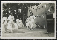 Voyages et déplacements des gymnastes à l'occasion de rencontres et fêtes fédérales de gymnastique féminine, à Paris et Cannes notamment.