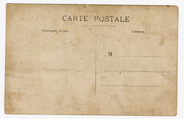 Carte postale de Louis Lefort en tenue de gymnaste, de l'Avant-Garde (recto-verso)