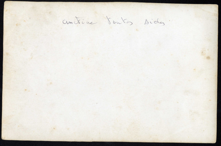 Cortège funéraire au cimetière de Toutes-Aides