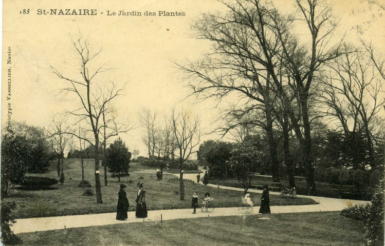 Saint-Nazaire. - Le Jardin des Plantes (N°185)