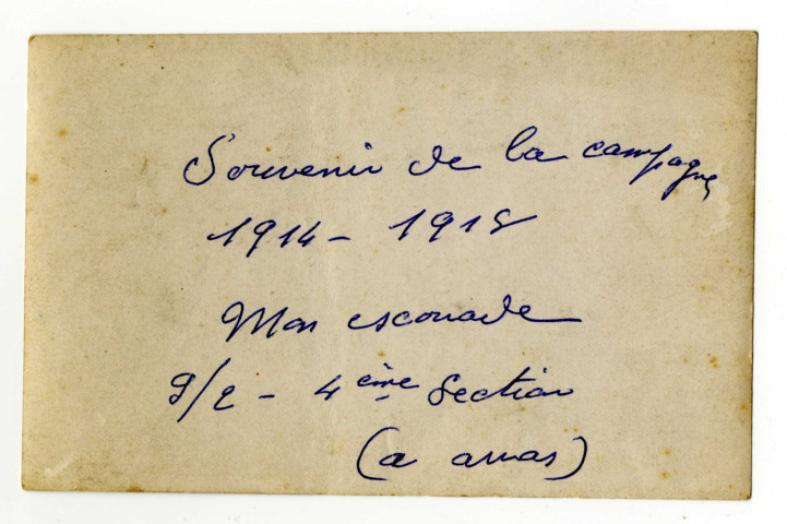 Groupe de 14 soldats de l'escouade 9/2- 4e section à Arras