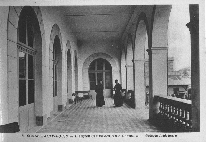 N°3- Galerie intérieure de l'ancien casino des Milles Colonnes