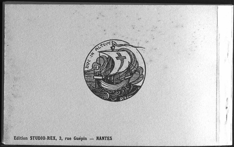 Cartes postales détachables : couverture et verso