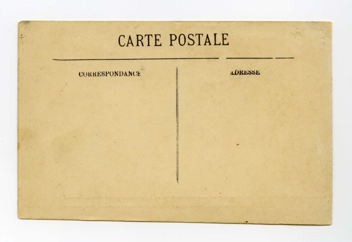 Saint-Nazaire, le paquebot "France" de la Compagnie générale transatlantique (vue de babord)