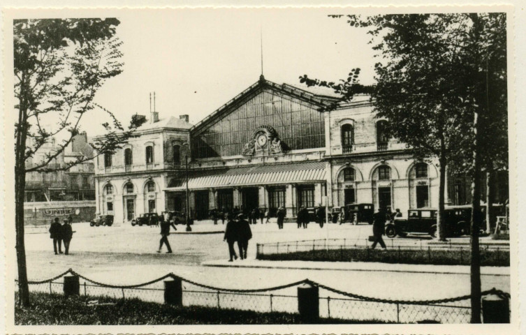 La gare SNCF avant 1939 .- [Saint-Nazaire], [années 1930]