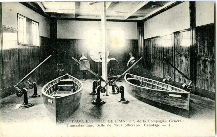 Saint-Nazaire. - PAQUEBOT "ILE DE FRANCE", de la Compagnie Générale Transatlantique. Salle de Mécanothérapie. Canotage (N°82)