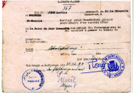 Seconde Guerre mondiale. - Poche de Saint-Nazaire, circulation des personnes : Laisser-passer délivré à Aurélie Jubé par la Kommandantur de Saint-Nazaire.