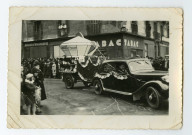 Participation de la maison Zollet à la parade humoristique dans un quartier de Saint-Nazaire. - Saint-Nazaire [1920-1930]