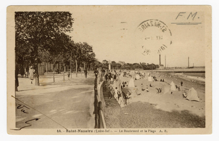 Le Boulevard et la plage
